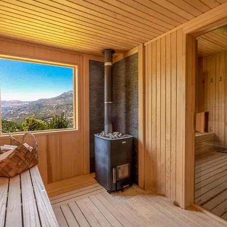Avena Mountain - Adults Only